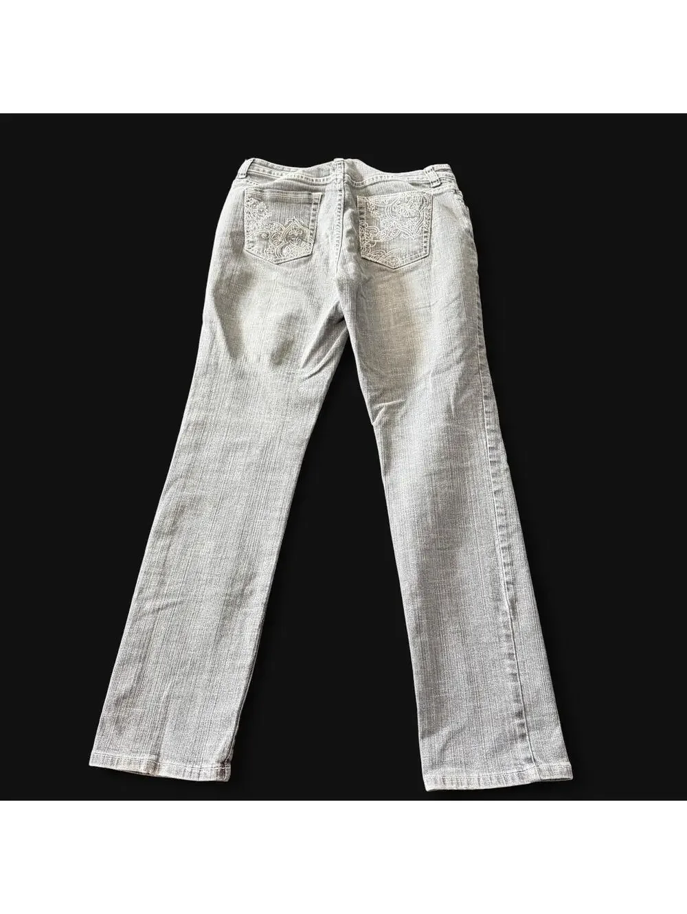 Chico's Platinum Gray Embroidered Jeans Size 0.5